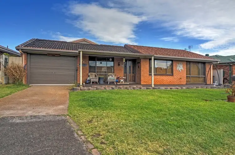 11 Kruger Avenue, Windang NSW 2528