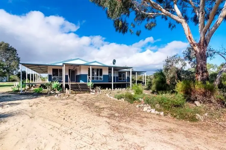 94 WILDFLOWER Way, Karakin WA 6044