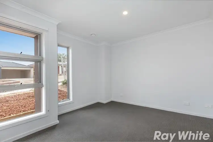 Seventh view of Homely house listing, 5 Scotchmer Crescent, Mernda VIC 3754