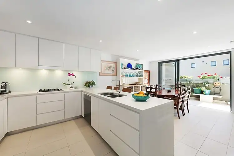 Second view of Homely unit listing, 5/15-17 Central Road, Avalon NSW 2107