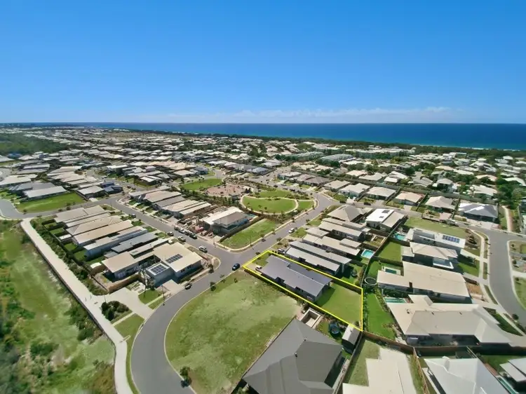 87 Laceflower Parade, Casuarina NSW 2487