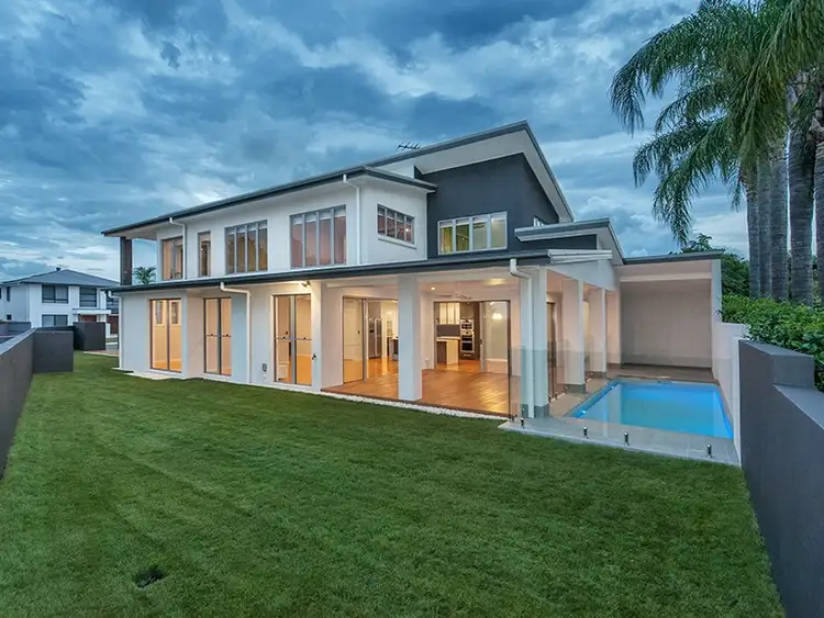 1 Sovereign Place, Bridgeman Downs QLD 4035