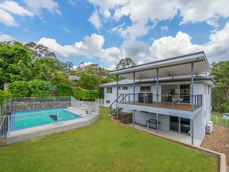 11 Brymer Street, Chapel Hill QLD 4069