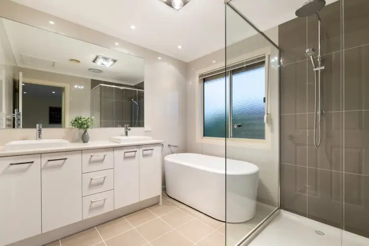 Sixth view of Homely house listing, 21 Highland Avenue, Oakleigh East VIC 3166