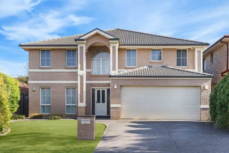 27 Fernleaf Crescent, Beaumont Hills NSW 2155