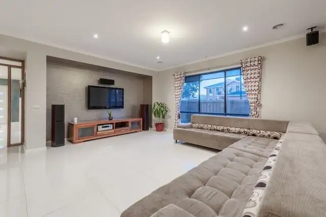 Fifth view of Homely house listing, 21 Scarlet Drive, Bundoora VIC 3083
