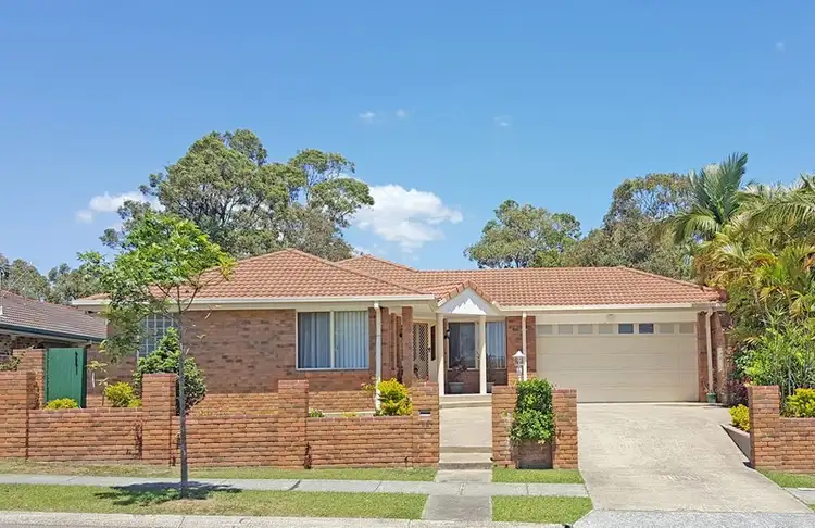 82 Macquarie Avenue, Molendinar QLD 4214