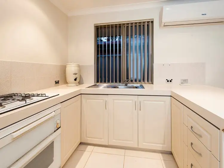 Fifth view of Homely unit listing, 1/33 Solquest Way, Cooloongup WA 6168
