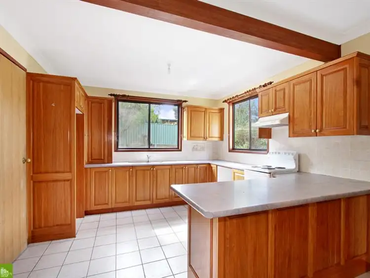 12 Stanley Avenue, Farmborough Heights NSW 2526