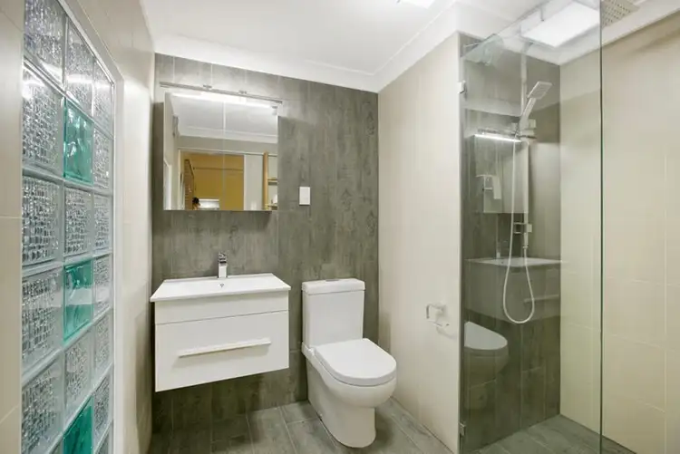 Seventh view of Homely house listing, 95 Oates Avenue, Holland Park QLD 4121