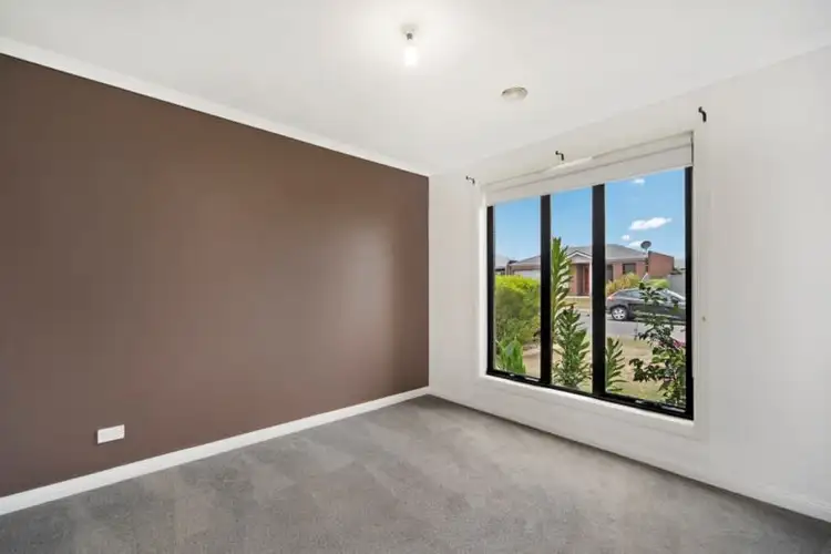Sixth view of Homely house listing, 32 Ashwood Gardens, Mitchell Park VIC 3355