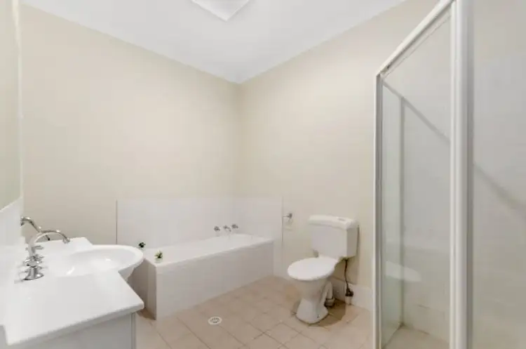 Fifth view of Homely unit listing, 4/120 Bong Bong Road, Horsley NSW 2530