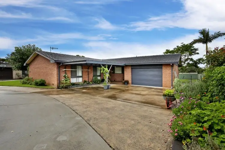 14 Jasmine Drive, Bomaderry NSW 2541