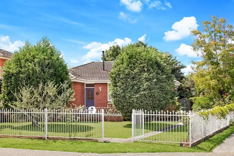 18 Waterside Crescent, Carramar NSW 2163