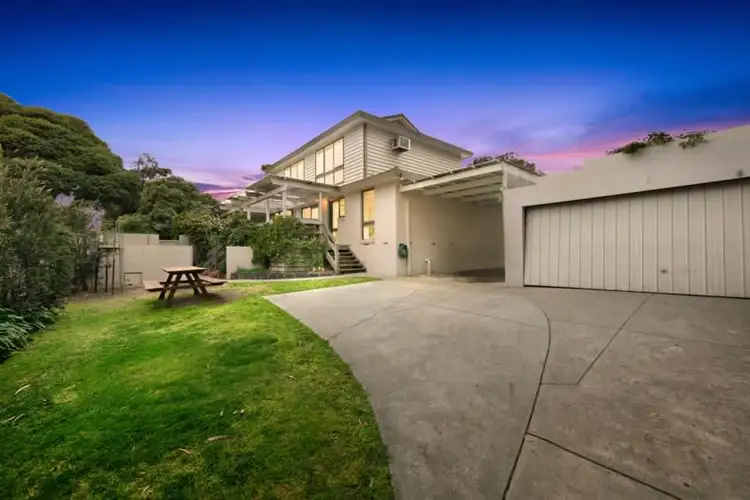 1 Burramine Court, Frankston South VIC 3199