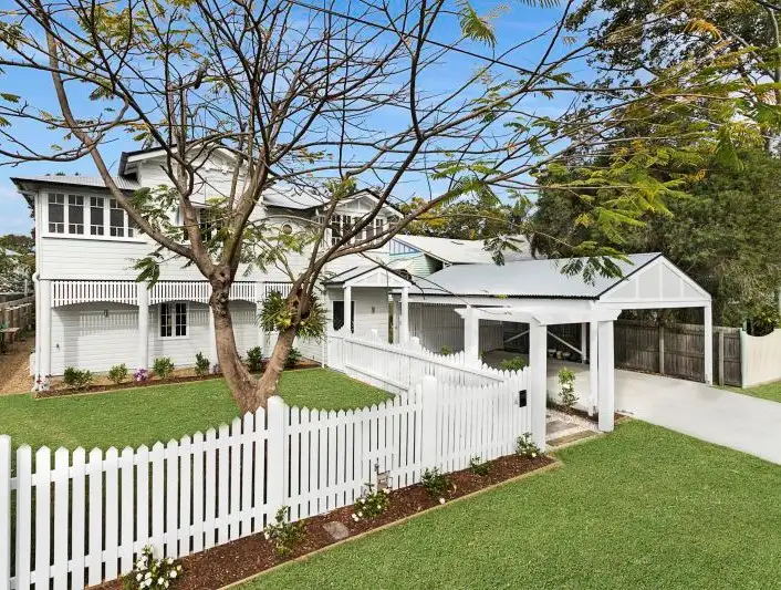 6 Randolph Street, Graceville QLD 4075
