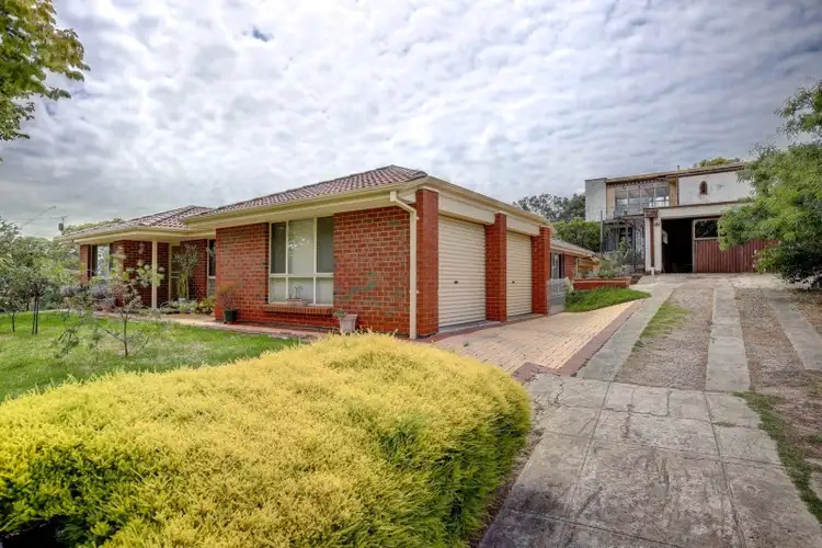 11 Klar Avenue, Darlington SA 5047
