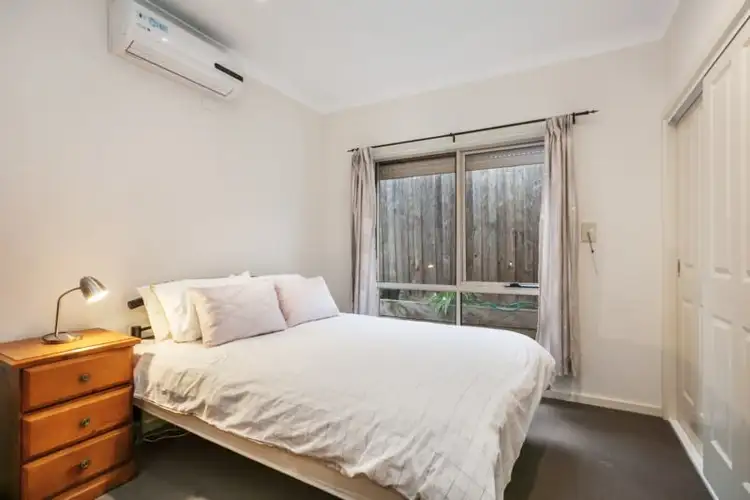 Fifth view of Homely unit listing, 4/94 Purinuan Road, Reservoir VIC 3073