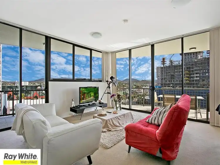 1094/18 Manning Street, Milton QLD 4064