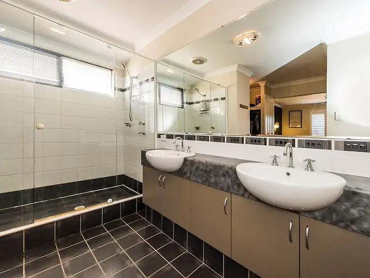 Sixth view of Homely house listing, 32 Baycliff Turn, Waikiki WA 6169