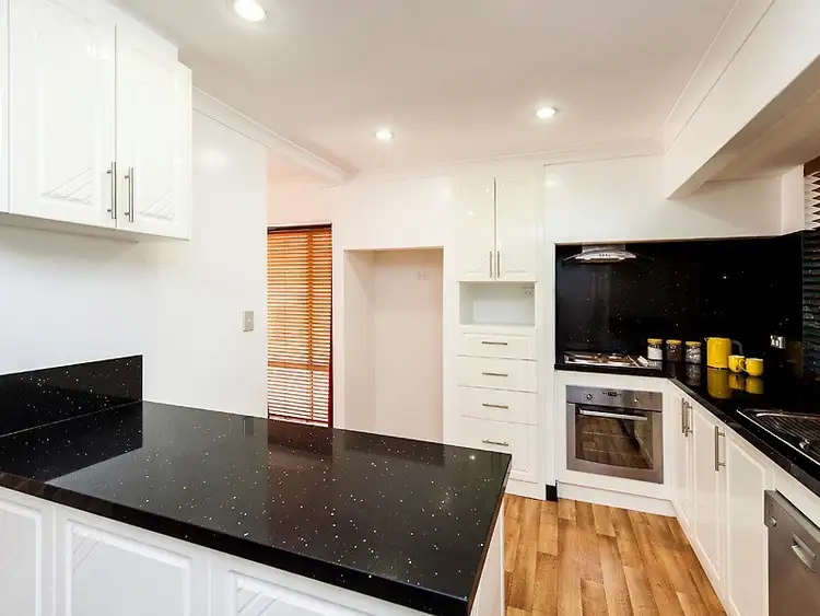 22 Florida Road, Safety Bay WA 6169