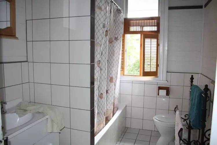 Fifth view of Homely house listing, 33 Margaret, Glen Innes NSW 2370