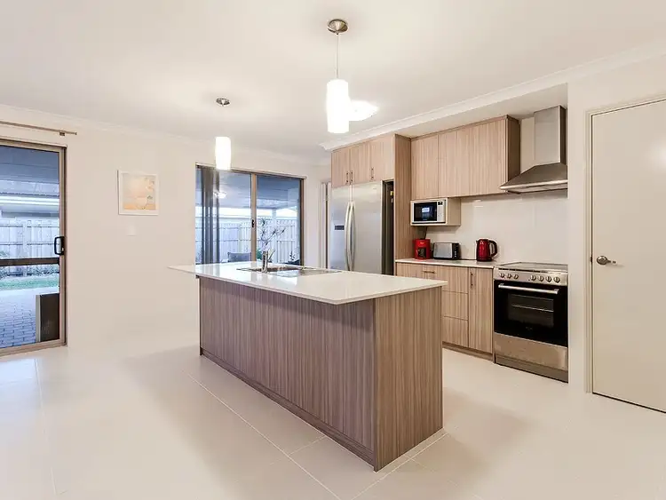 Fifth view of Homely house listing, 8 Crystal Terrace, Wellard WA 6170