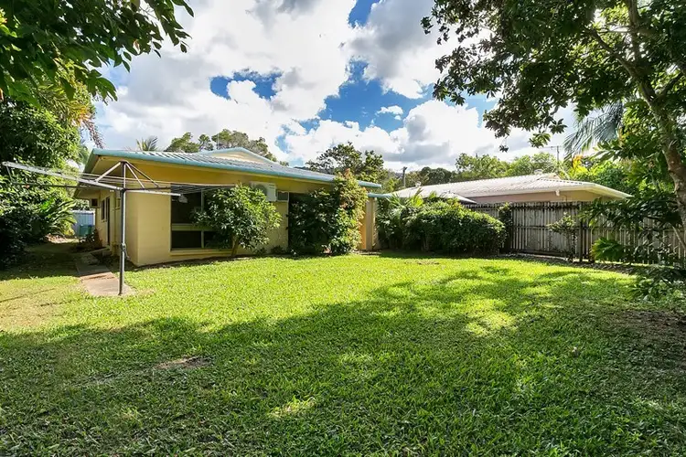 Second view of Homely other listing, 2/4 Agincourt Close, Clifton Beach QLD 4879