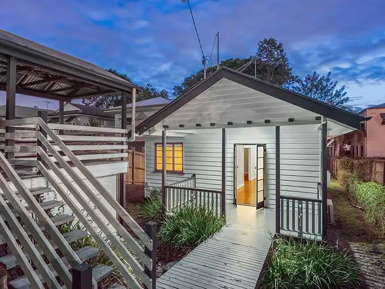 126 Hawthorne Road, Hawthorne QLD 4171