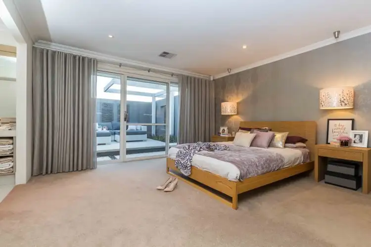 Sixth view of Homely house listing, 6 Adlington Way, The Vines WA 6069
