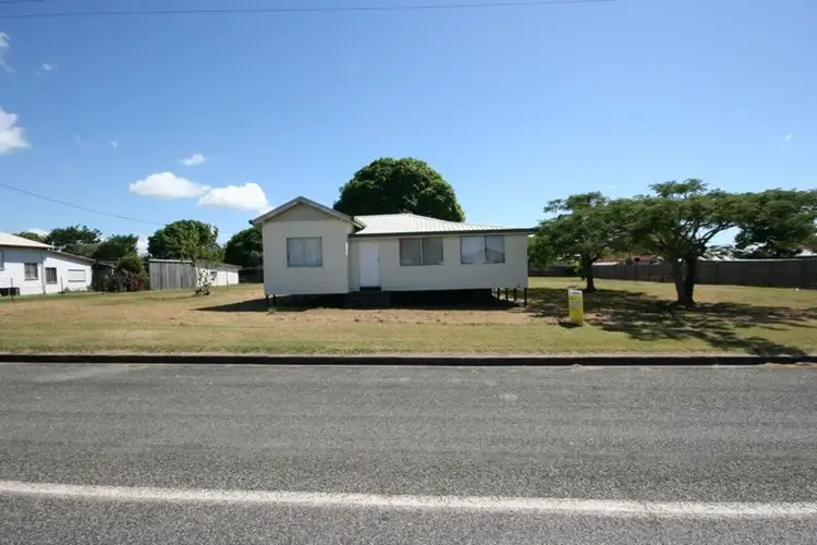61 Beach Road, Sarina QLD 4737