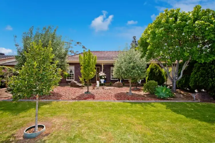 17 Chatswood Crescent, Kidman Park SA 5025