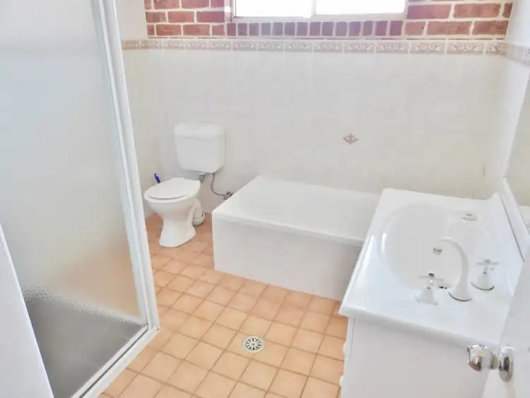 Fifth view of Homely house listing, 8/3A Sam Place, Young NSW 2594