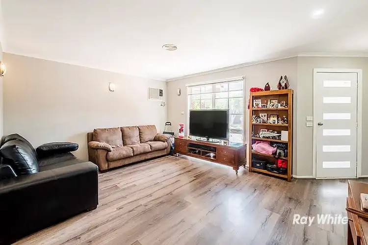 Fifth view of Homely house listing, 13 Annand Close, Cranbourne West VIC 3977