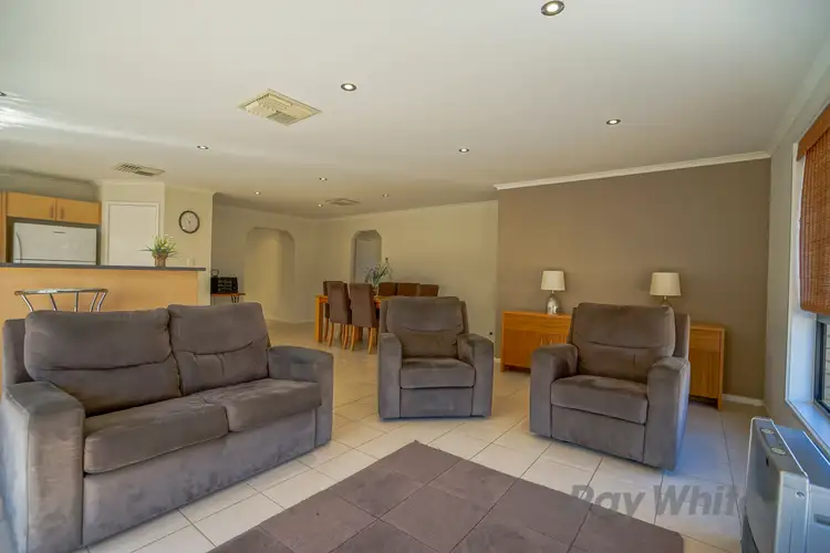 Fifth view of Homely house listing, 2 Finlay Court, Moonta Bay SA 5558