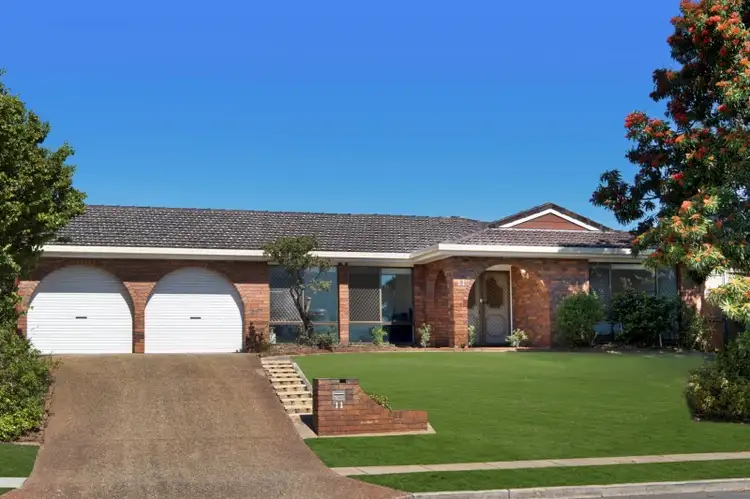 11 Stanmere Street, Carindale QLD 4152