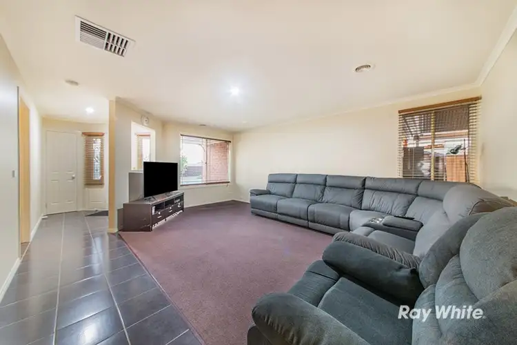 Fifth view of Homely house listing, 8 Broadleaf Way, Cranbourne VIC 3977