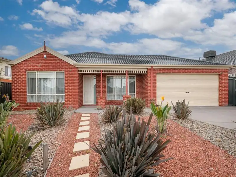 Main view of Homely house listing, 3 Naracoorte Avenue, Craigieburn VIC 3064