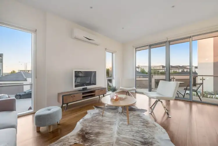 Main view of Homely townhouse listing, 40/60 Cradle Mountain Drive, Craigieburn VIC 3064