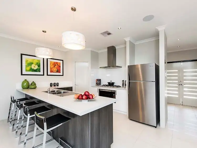 Second view of Homely house listing, 14 Magenta Crescent, Baldivis WA 6171