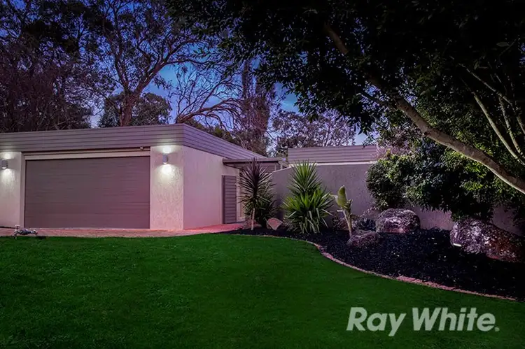 2 Hakea Place, Rowville VIC 3178
