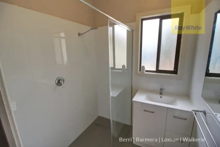Fifth view of Homely house listing, 2 Short Street, Barmera SA 5345