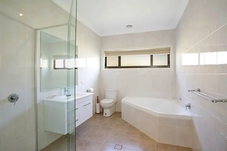 Seventh view of Homely house listing, 24 Munjowee Circle, Lithgow NSW 2790