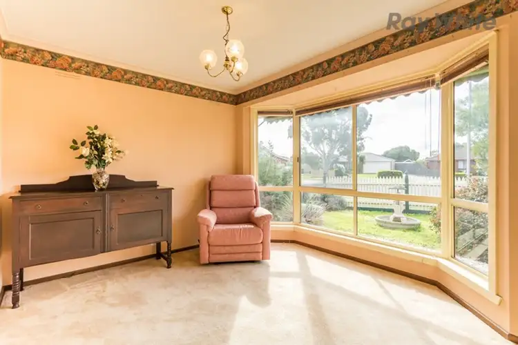 Fourth view of Homely house listing, 5 Clyno Court, Keilor Downs VIC 3038