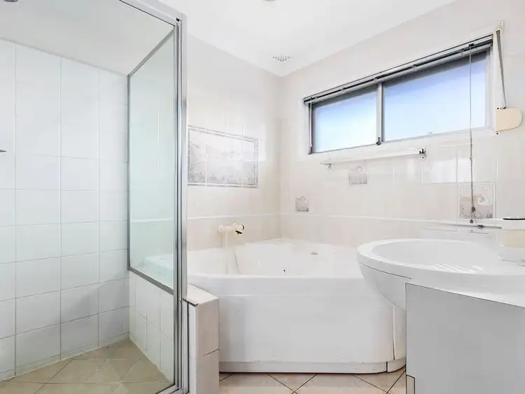 Seventh view of Homely house listing, 102 Greenmeadow Road, Mansfield QLD 4122