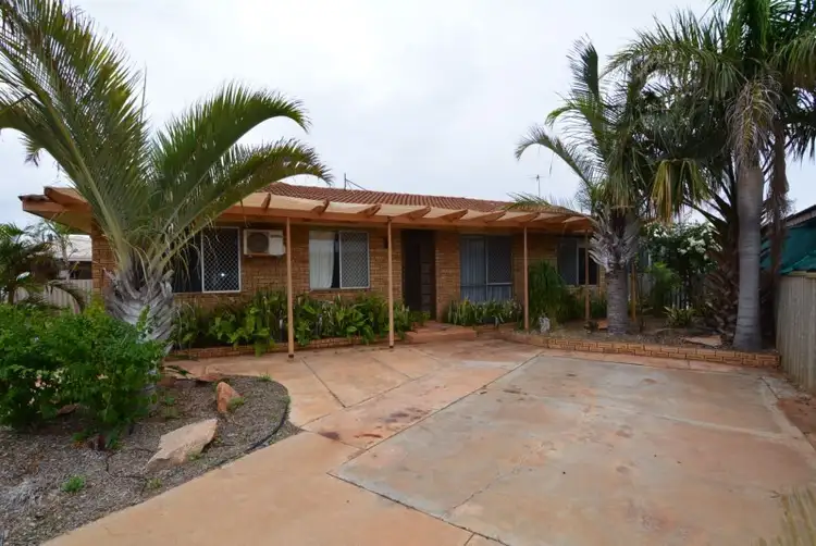 24 Castrini Crescent, Carnarvon WA 6701