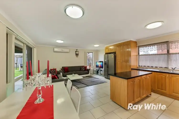 Fifth view of Homely house listing, 5 Ellam Court, Meadow Heights VIC 3048