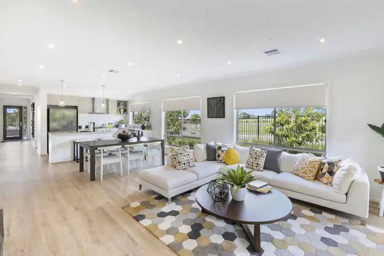6 Sail Avenue, Armstrong Creek VIC 3217