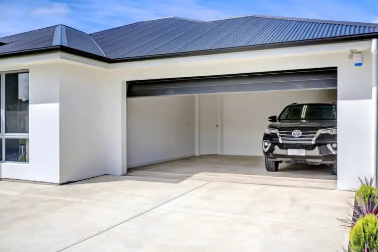 Fifth view of Homely house listing, 2 Shamrock Place, Salisbury Downs SA 5108