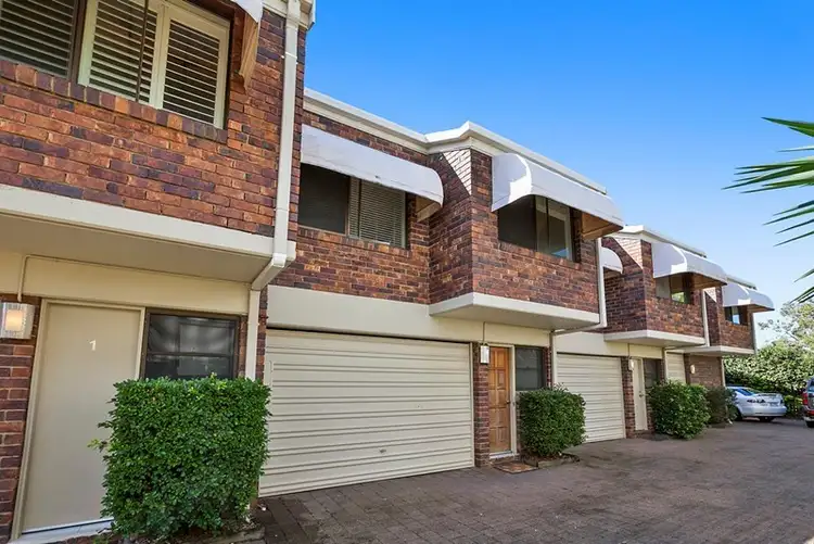 2/79 Noosa Parade, Noosa Heads QLD 4567